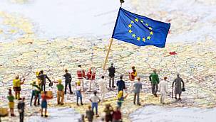 AB seyahat listesini güncelledi! 2 ülkeye daha seyahat muafiyeti verildi