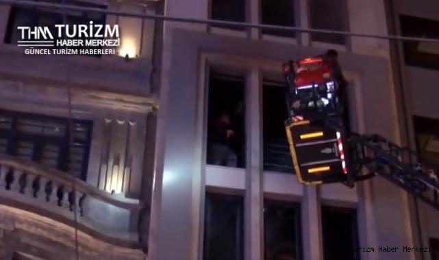 İstiklal Caddesi'ndeki 6 katlı otelde yangın! Çalışanlar mahsur kaldı