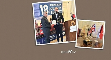 VClub ile milyonluk otel vurgunu yapan Bülent Öztürk'e üstün başarı ödülü!