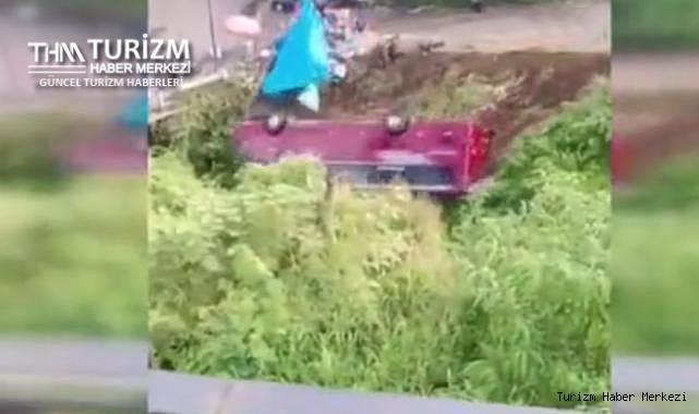 Turist dolu otobüs dereye yuvarlandı! Ölü ve yaralılar var