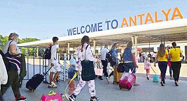 Turizmcilerin mutsuz olduğu Antalya'da iki rekor birden kırıldı!