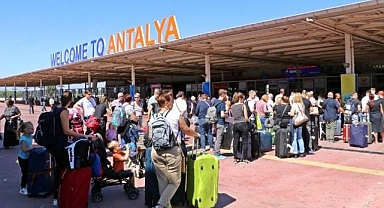 Turizmcilerin mutsuz olduğu Antalya'da tüm zamanların rekoru kırıldı!
