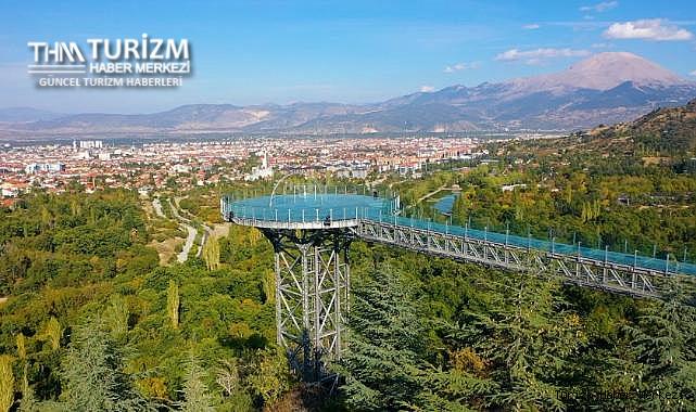 Türkiye'nin en büyük cam seyir terası açıldı!