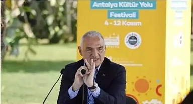 Bakan Ersoy açıkladı! Antalya'da turizm sezonu uzadı