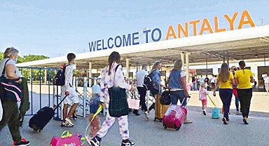 Kültür ve Turizm Bakanlığı Antalya'ya gelen turist sayısını açıkladı!