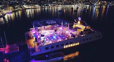 Bodrum'da büyük skandal! Turizm belgesi iptal edilen yüzen diskoda eğlence tam gaz