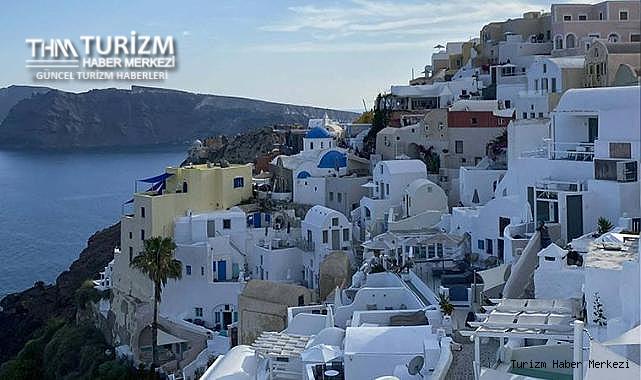 Yunanistan turizminde kabus! Santorini hayalet kente döndü