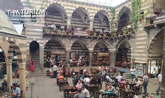 Bayram tatilinde Diyarbakır ziyaretçi akınına uğradı; şehir rekor sayıda turist ağırladı!