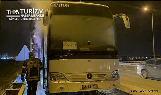 Kayseri'de turist dolu tur otobüsü alev alev yandı!