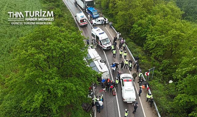 Sinop'ta öğrencileri taşıyan tur otobüsü devrildi! 2'si ağır çok sayıda yaralı var