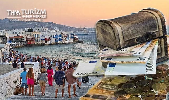 Türk turistler Yunan turizmcinin yüzünü güldürmeye devam ediyor!