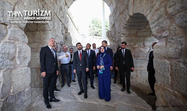 Bakan Yardımcısı Batuhan Mumcu Serdivan'da kültür yatırımlarını inceledi