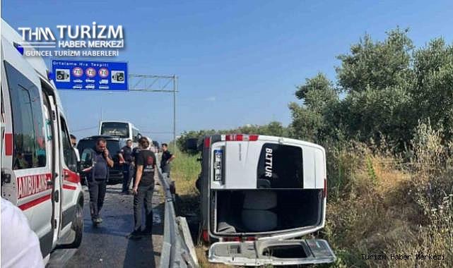 Turist dolu minibüs devrildi şoför kaçtı! Çok sayıda yaralı var