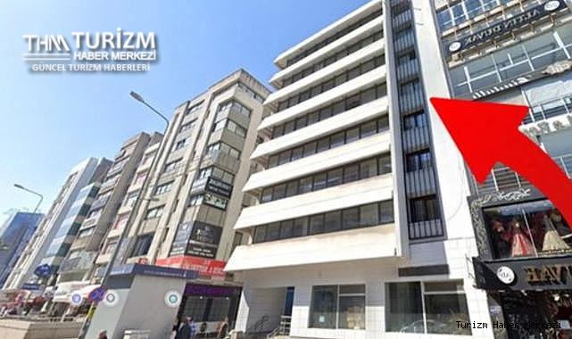 İzmir'deki eski banka binasını otele dönüştürüyor!