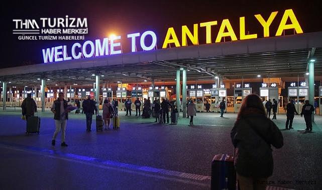 Antalya'ya 8 ayda gelen turist sayısı belli oldu!