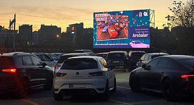 CSO Ada Ankara'da Arabalı Sinema Keyfi: "Arabalar" Açık Otopark'ta Gösterilecek