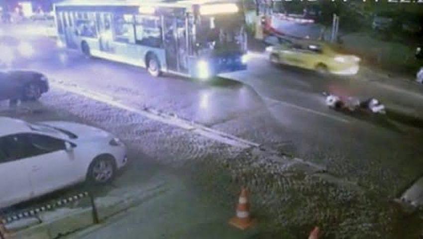 İstanbul'da feci kaza! Otobüsün çarptığı turist çift metrelerce savruldu