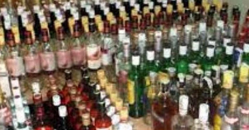 Marmaris'teki otelin deposunda 1320 şişe sahte içki ele geçirildi!